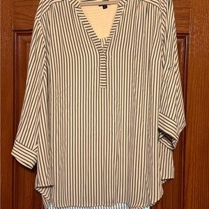 Torrid Navy and White Striped Harper Blouse women’s size 4